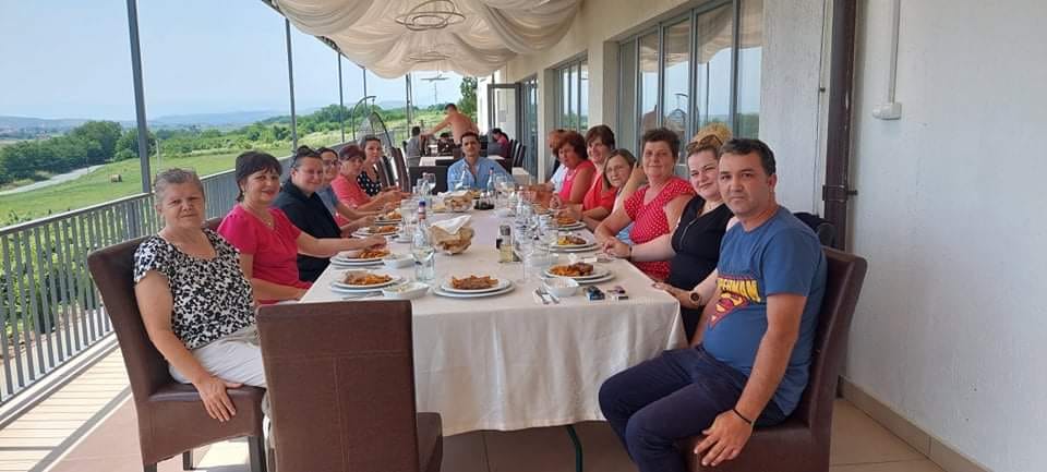 Gala... Lunch in Blaj, close to the vineyards😊going further on Smart Viticulture with researchers and engineers at Research and Development Station for Viticulture and Vinification (SCDVV) Blaj, <a href="/beiaconsult/">Beia Consult Int</a>   and <a href="/upb1818/">Universitatea POLITEHNICA din București</a>