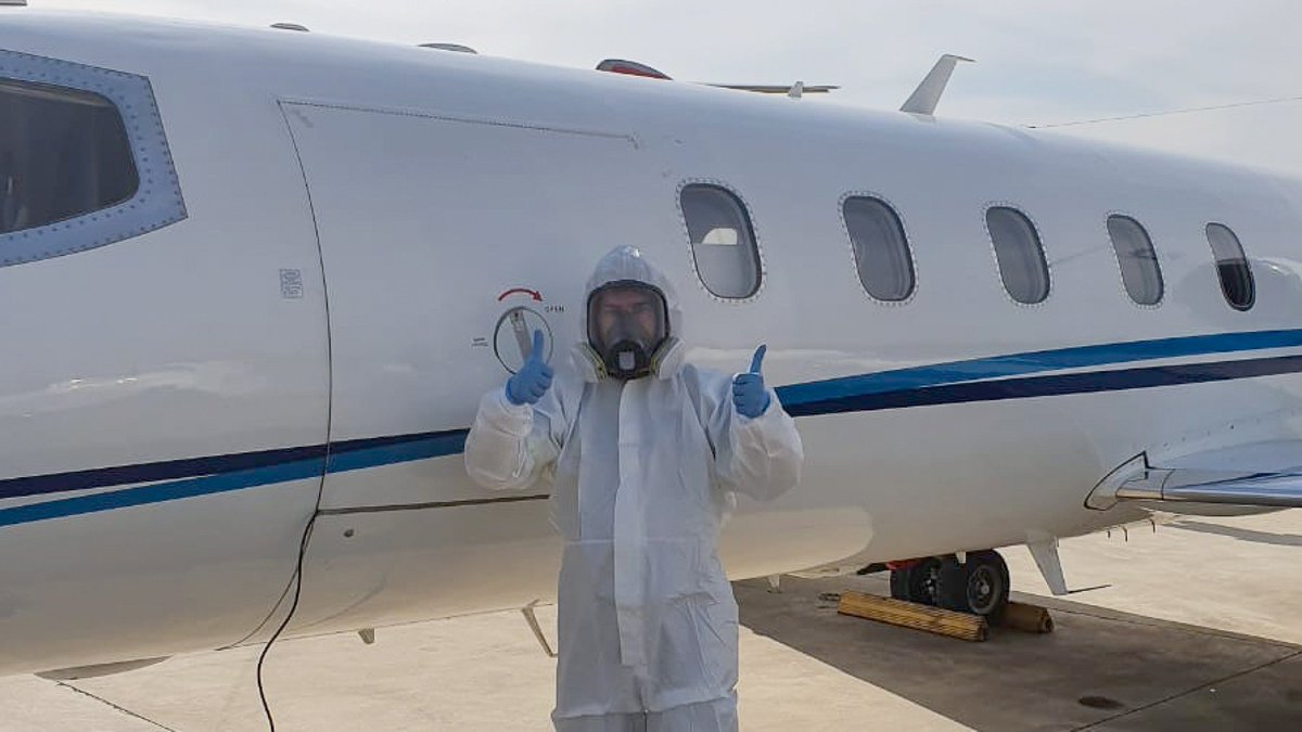 Even when transporting infectious patients, we are fully committed to ensuring the safety of both our staff and patients. View the precautions taken here:
 uniairevac.com/benchmark-air-…

#airambulance #COVID19  #whensecondscount #aviation #Medical