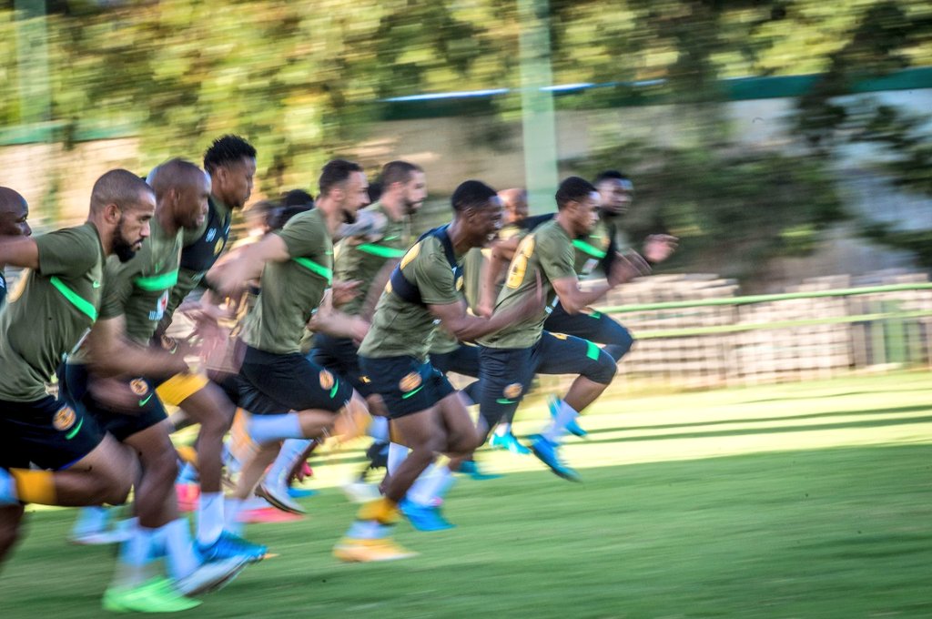 KaizerChiefs's tweet photo. 🏃🏿‍♂️🏋🏾‍♂️🚴🏽‍♂️ ❤✌🏾

#KCGoldenGlamour #KCGoingForGold #Amakhosi4Life #KCOneTeam #TotalEnergiesCAFCL https://t.co/cET6SWFBkD