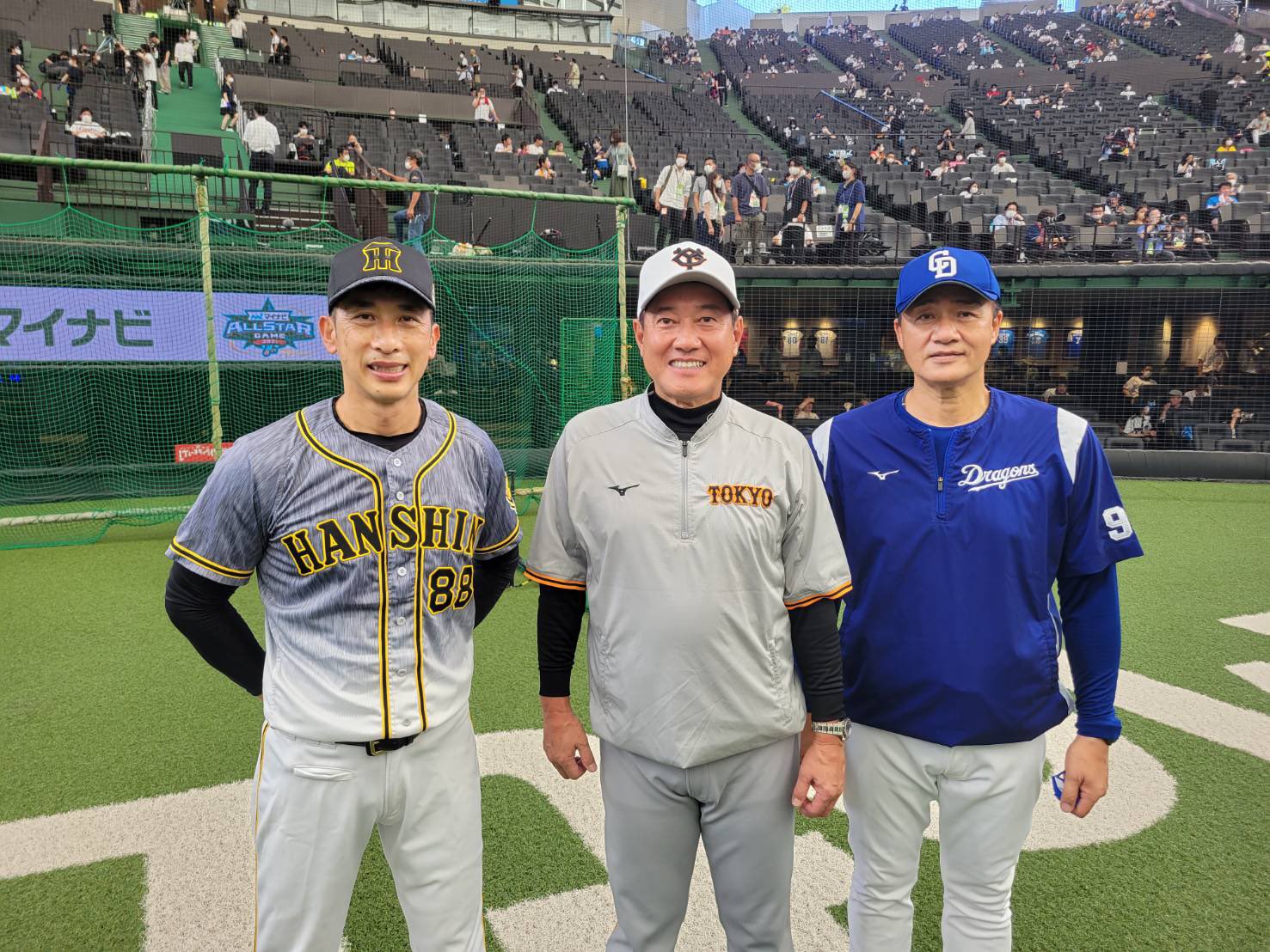 中日ドラゴンズ 与田監督ユニフォーム2020 中日ドラゴンズ 与田監督ユニフォーム2020