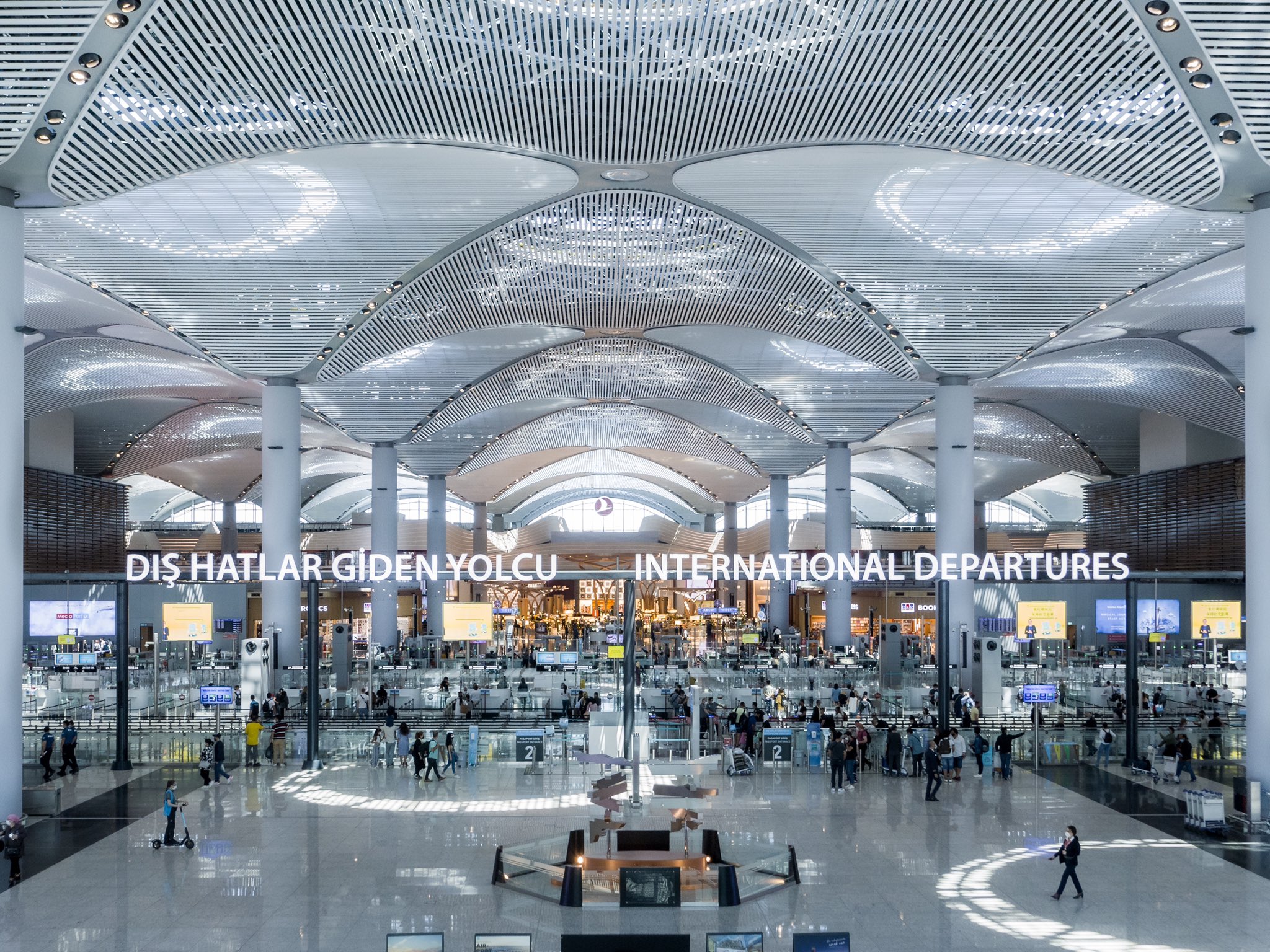 تويتر iga istanbul airport على تويتر istanbul havalimani nda bugun toplam 1060 inis kalkis gerceklestiriliyor her gecen gun artan ucus sayimiz ve terminalimizde aldigimiz hijyen onlemleriyle guvenli bir yolculuk icin hizmetinizdeyiz