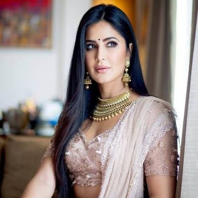 fantasymedia_'s tweet photo. #FantasyMedia wishes A Happy birthday to the gorgeous #KatrinaKaif!! Have a fantastic year ahead!!

#HappyBirthdayKatrinaKaif #katrinakaiffans #katrinakaifhot 
#katrinakaifvideos  #katrinakaifstyle #katrinakaifdaily 
#katrinakaifmeme #VickyKaushal #vickykat https://t.co/SgEh7IQTea