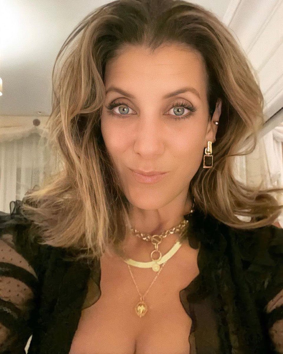 Alice Greco (@AliceGr90359318) Twitter