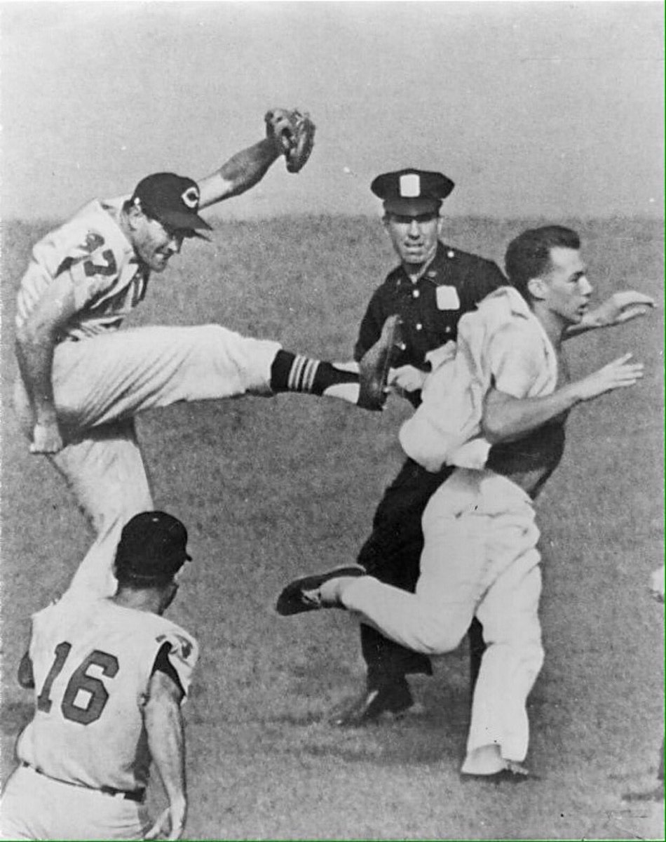 TheDishSCEN's tweet photo. #TodayInBaseballHistory...

July 23, 1960

#Indians CF Jimmy Piersall ignores warnings to stop running around the outfield with his arms raised during #TedWilliams plate appearance, is restrained by teammates when he charges the ump after being tossed for the 6th time this year https://t.co/0FTzGdDFxM