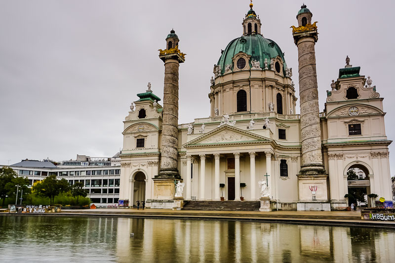 sheriannekay's tweet photo. Vienna Austria is known for its classical music, opera, balls, architecture, and chocolate cake. Here is how to see the best of Vienna Austria in 48 hours https://t.co/CP4wOGjuNg via @sheriannekay #ViennaGoForIt #visitaustria #VisitEurope https://t.co/wrmq1cH4kK