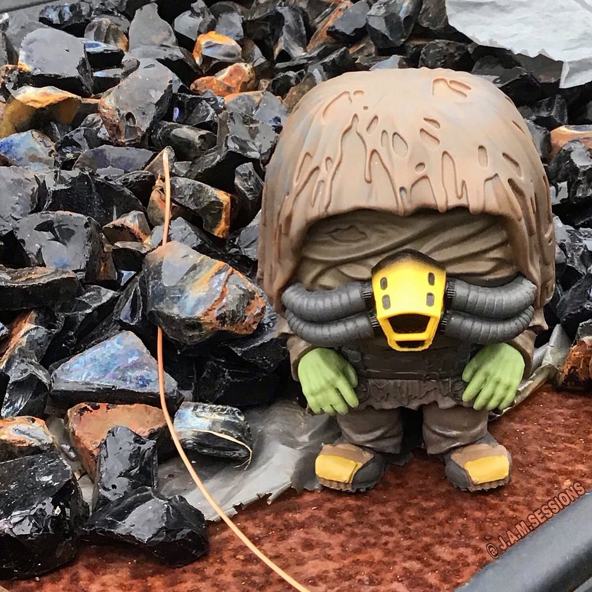 jamsessions_'s tweet photo. Poppin’ Into The Ash Heap 
 
#moleminer #treasurehunter #ashheap  
. . . 
@fallout @funko 
#fallout76 #funkopop #falloutcommunity #bethesda https://t.co/JJa3ZguXI2