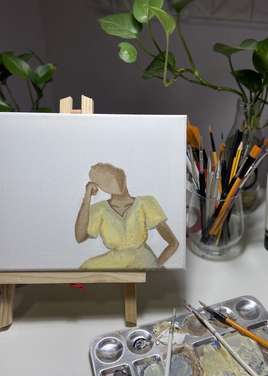 𒊹︎أسند برأسك هاهنا، ثم أصبح لنفسها كُل ما تُريد ...