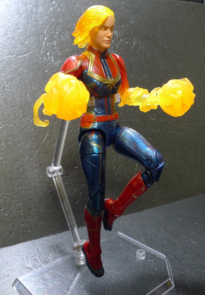 wildchalice91's tweet photo. レジェンドのキャプテンマーベル。
ほんとにクリアイエロー部分が光って��える!
#MarvelLegends #CaptainMarvel #BinaryForm #マーベルレジェンド #キャプテンマーベル #バイナリフォーム https://t.co/zYvZMVSH8w