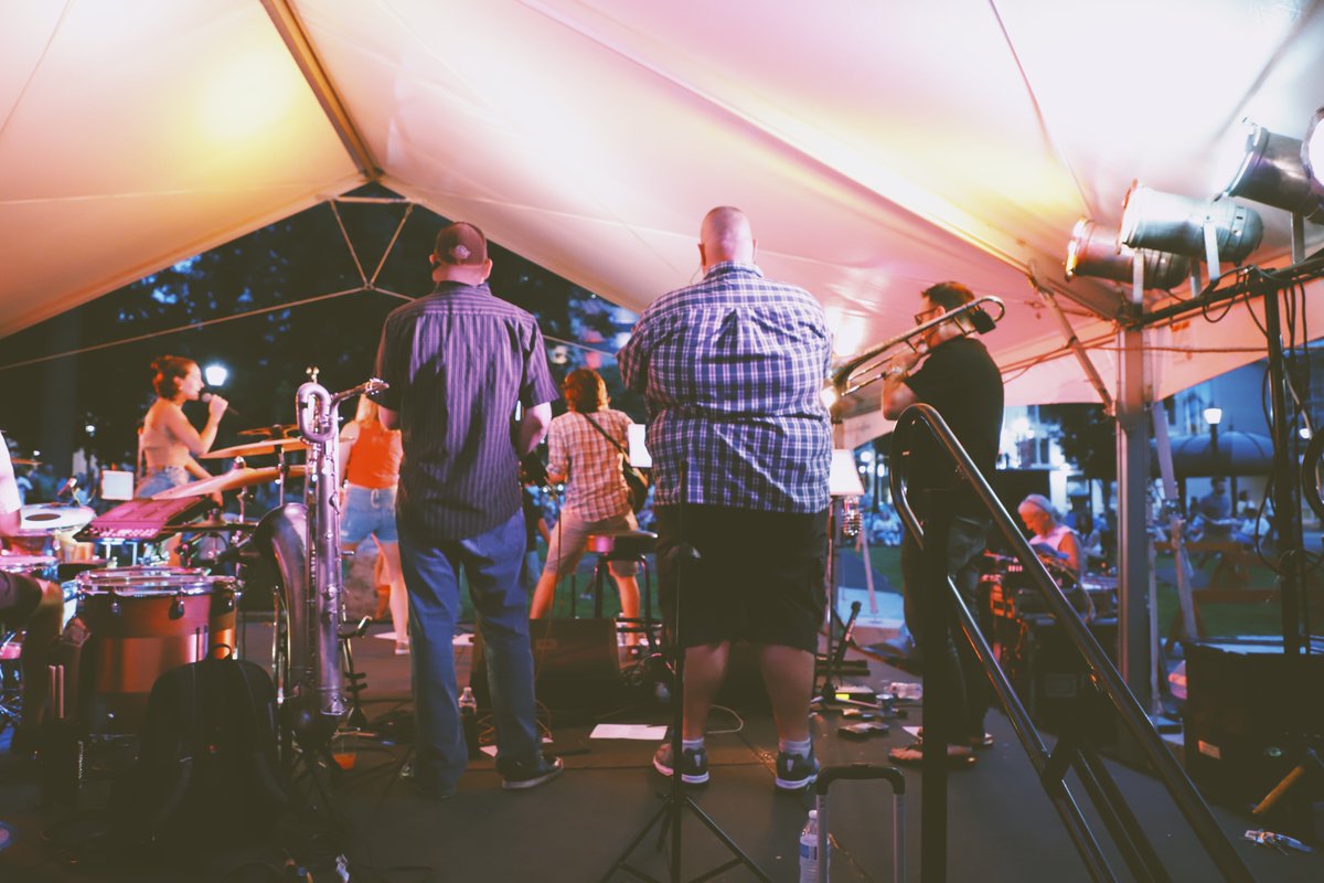 SpringfieldBID's tweet image. Nothing like a high energy Court Square Concert to kick-off the weekend. Join us this Thursday for Trailer Trash! -> bit.ly/2V23dW2