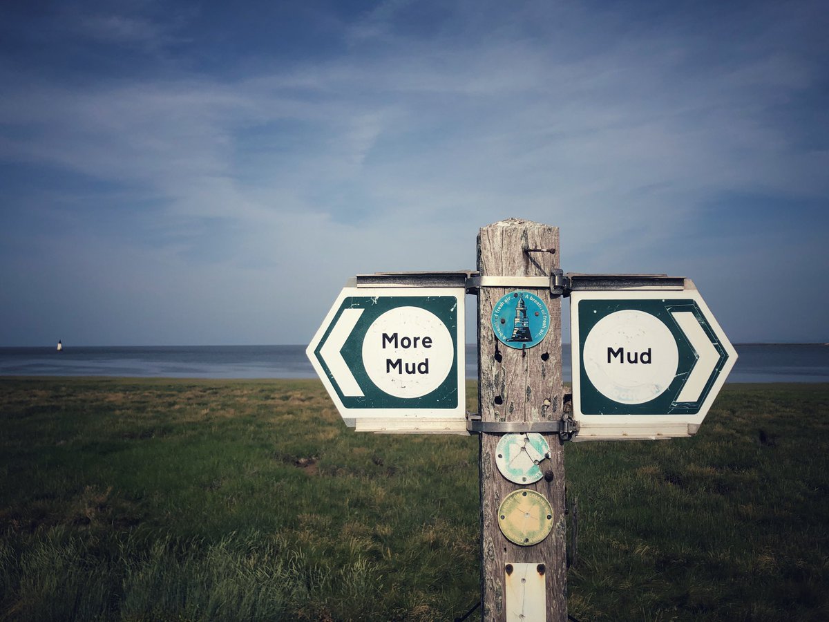 JohnThrelfall_'s tweet photo. This made me chuckle #mud #moremud https://t.co/9Tz3ygkaIX