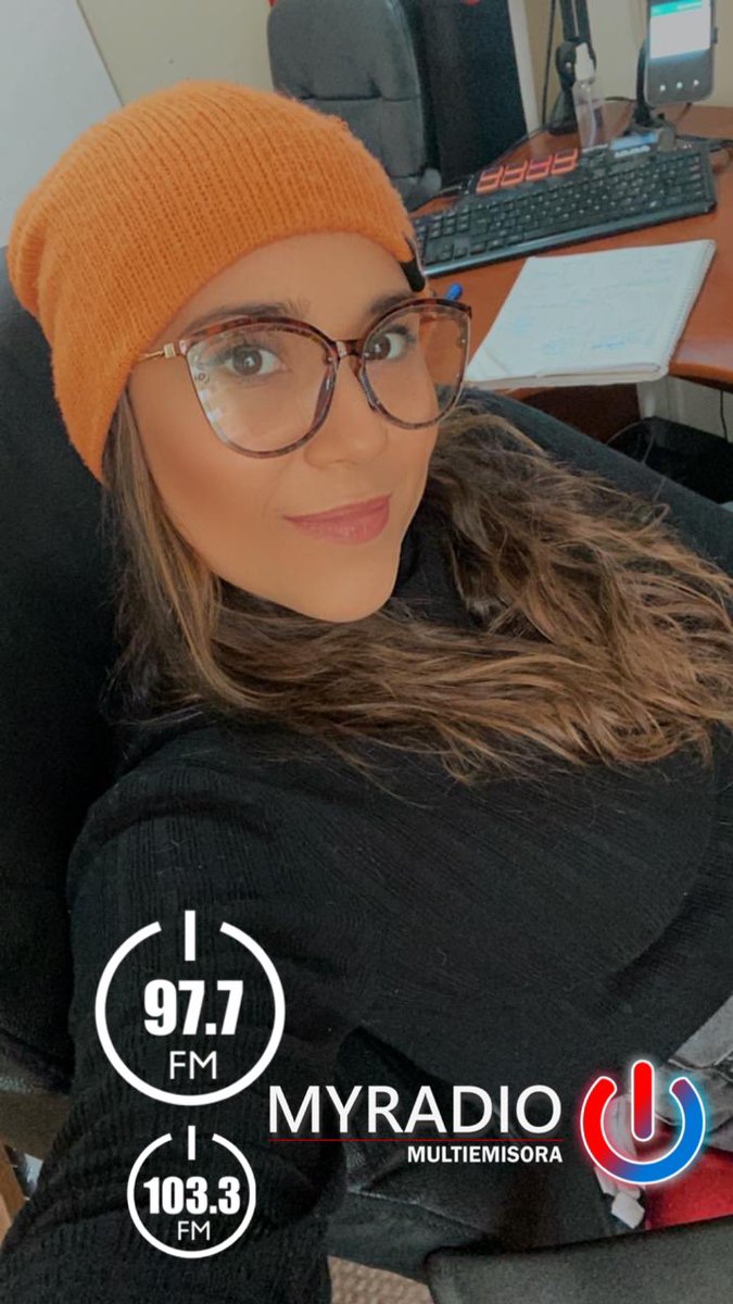 myradio_cl's tweet photo. Por fin Viernes !!!
Escucha a @paopatagona en el #holajefe
Pide un tema o envía tus saludos al +569 53880301
📻 97.7 FM Punta Arenas
📻 97.7 FM Porvenir
📻 103.3 FM Puerto Natales
y https://t.co/hODAqun7mJ https://t.co/d7uAYI2PuV