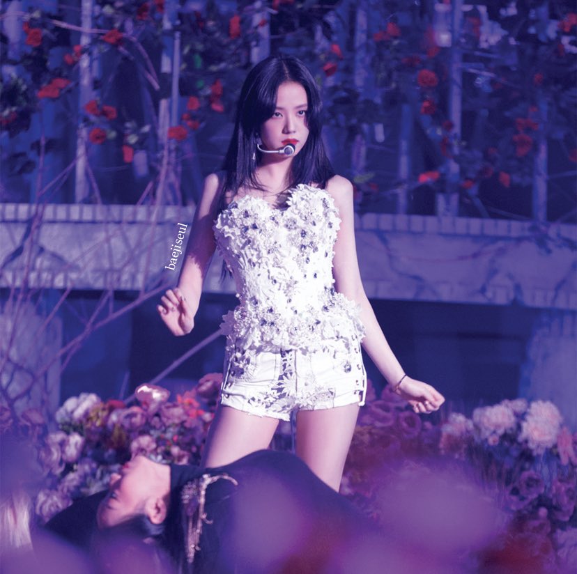 baejiseul's tweet photo. [SCAN] BLACKPINK THE SHOW KIT JISOO PHOTOCARDS 

블랙핑크 지수 #지수 #블랙핑크 #블랙핑크지수 #JISOO #BLACKPINK #KIMJISOO #智秀 #ジス @BLACKPINK https://t.co/P96KBIQONz