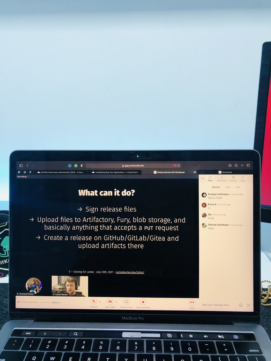 chamodshehanka's tweet image. @caarlos0 ‘s session about getting started with @GoReleaser is happening now!