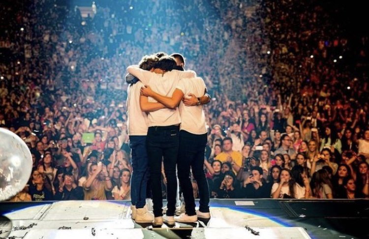 1d_nek's tweet photo. 11周年おめでとう♡
ずっとずっと大好きです。

@Harry_Styles @Louis_Tomlinson @LiamPayne @NiallOfficial 

#onedirection11years https://t.co/A9kYegyc8K