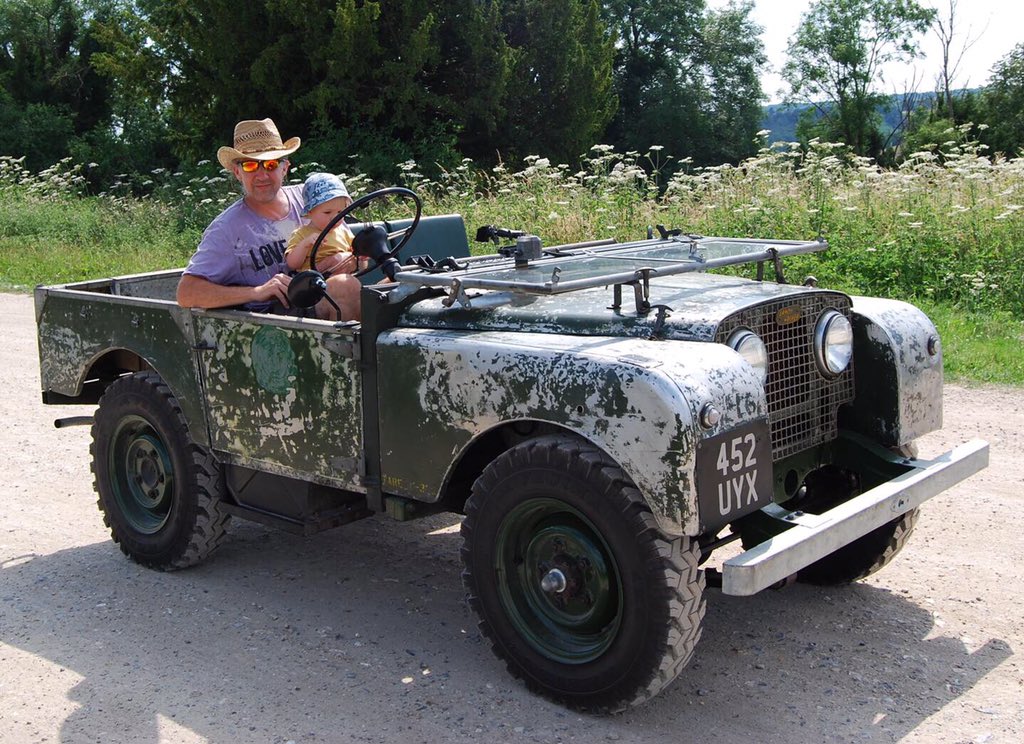 retro4wd's tweet photo. Our 1 year old loves being in our #series1 #landrover https://t.co/wCnOZv2sOT