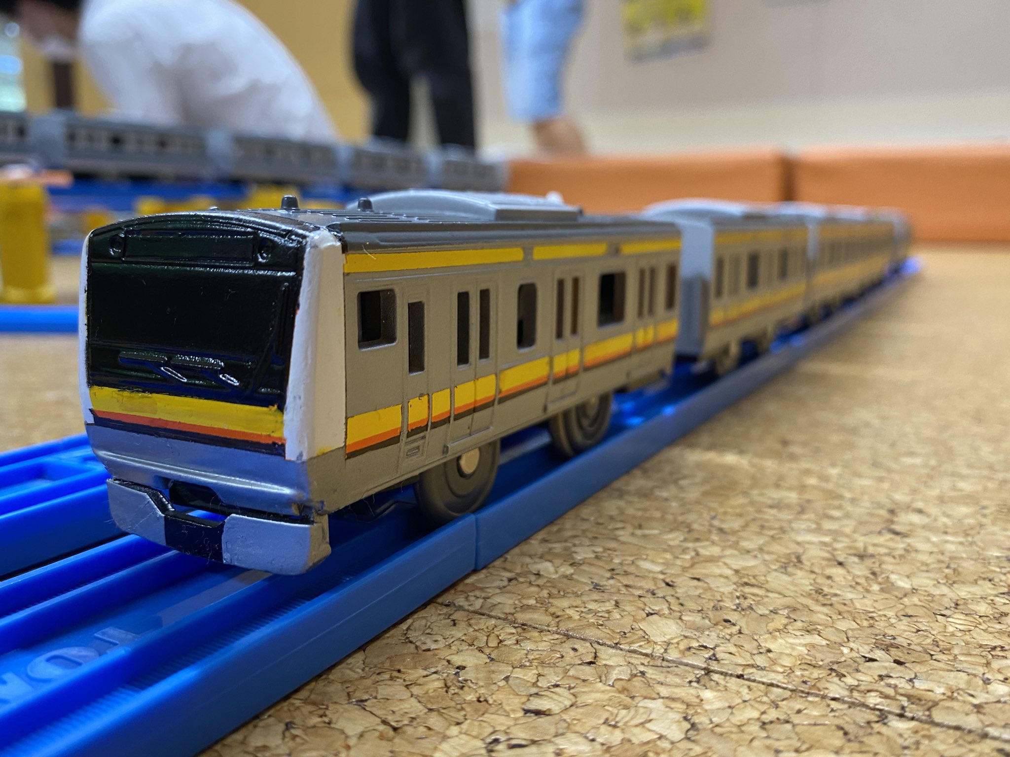 プラレール 南武線E233系 鉄道模型 電車 芸能人、タレント | www