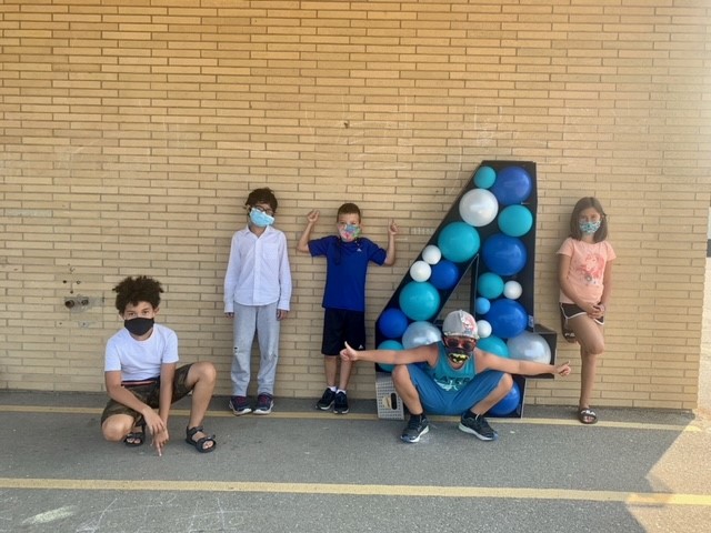 SummerHeatLC's tweet photo. Our Gr. 4 graduates from Ms. St. Hilaire's class @dsbn @DSBNSummerHEAT @SummerHeatLC @lincoln_dsbn https://t.co/f6ehipJL9f