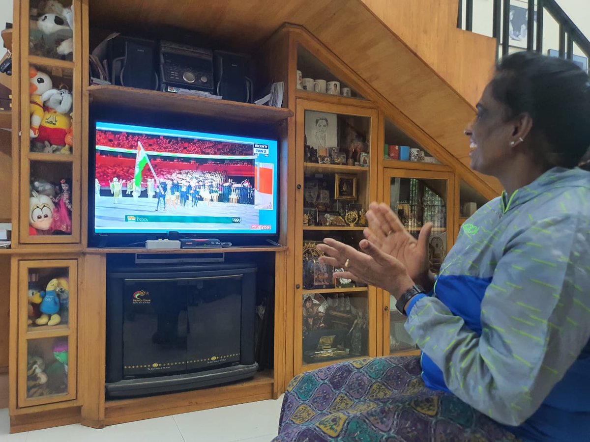 PTUshaOfficial's tweet photo. It is a feeling of immense pride and honour to watch and cheer for the athletes of our Motherland at the opening ceremony of @Tokyo2020 !
#Olympics #TeamIndia https://t.co/abtEPXD4uX