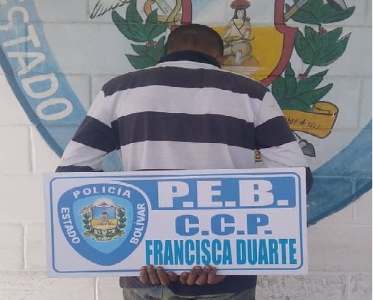 SoyNuevaPrensa's tweet photo. Capturado con una pistola en parada del transporte público - https://t.co/Uk8cuiuufF
#SoyNuevaPrensa #SanFelix #Franciscaduarte #Gumilla #Peb #Sucesos #Sucesos https://t.co/FavIADRICi
