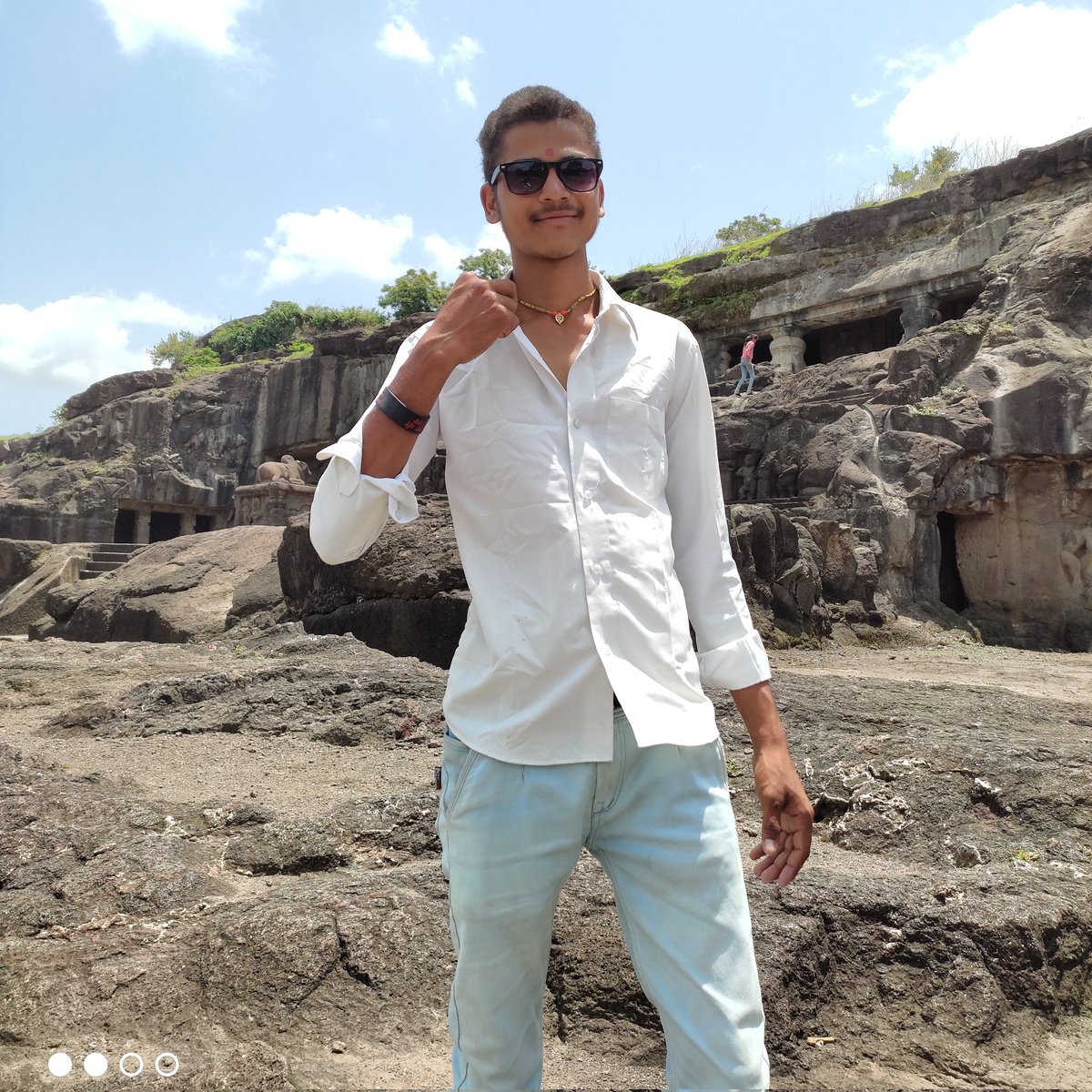 Graphic designer KAMLESH MUKIND (@mukindkamlesh) on Twitter photo 