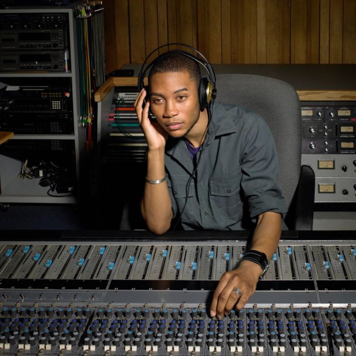 rockstarsnorco's tweet photo. Discover a talent you never knew was there! Learn more about our recording studio and how we can take your career to the next level. #Rockstar #RockstarsOfTomorrow #RecordingStudio #LiveMusic #Norco https://t.co/GcKcsIE4Y2
