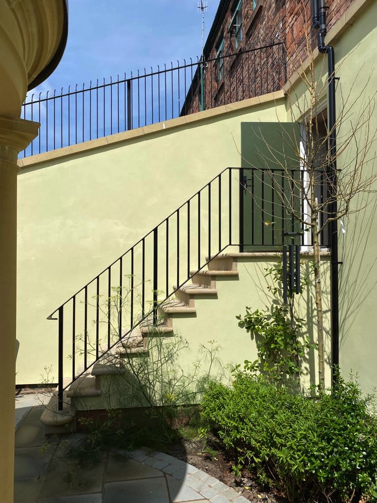 bdsdecorating's tweet photo. • EXTERNAL DECORATION WORKS TO LIME RENDER USING KEIM PAINT • #bdsdecorating #paintinganddecorating #northwest #liverpool #rodneystreet #contractor https://t.co/kwZHgeXwhx