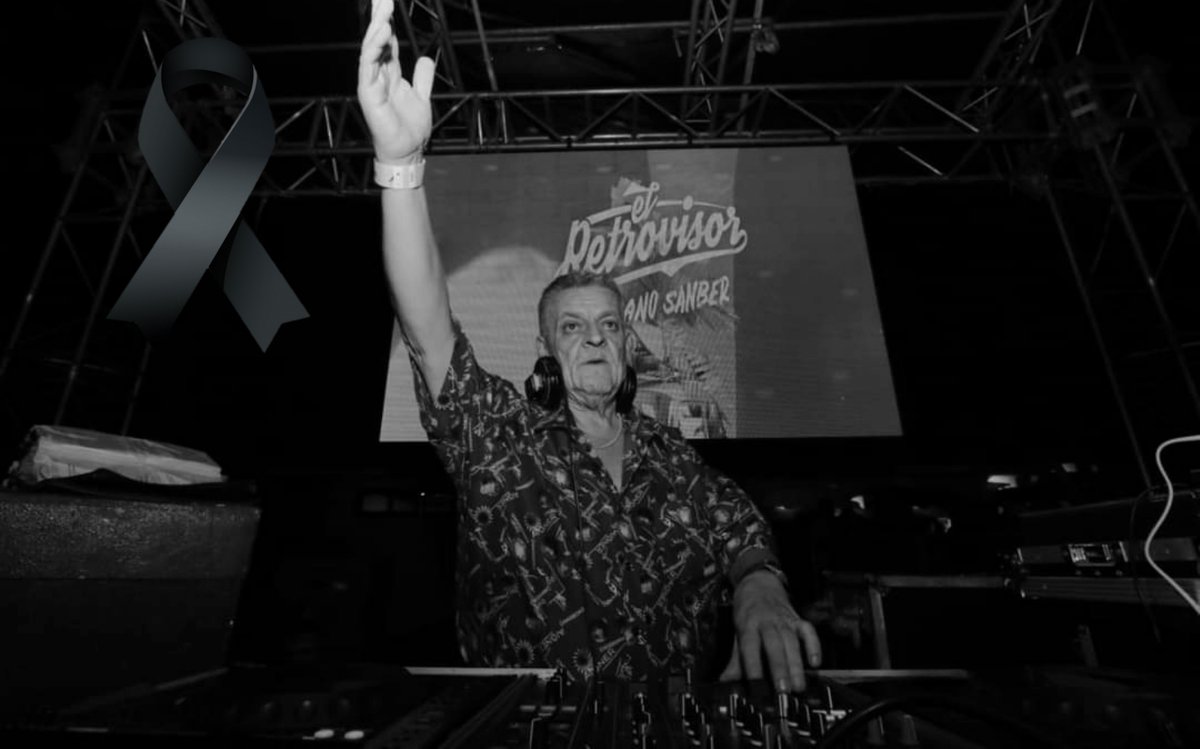 Con profundo y enorme dolor en el corazón despedimos a nuestro compañero  Coco Ramos. Gran conocedor de toda la música que nos regaló la vida en los 60,70,80 y 90s  nos hizo bailar tantas noches en El Retrovisor 
💔😞 ¡HASTA SIEMPRE!
