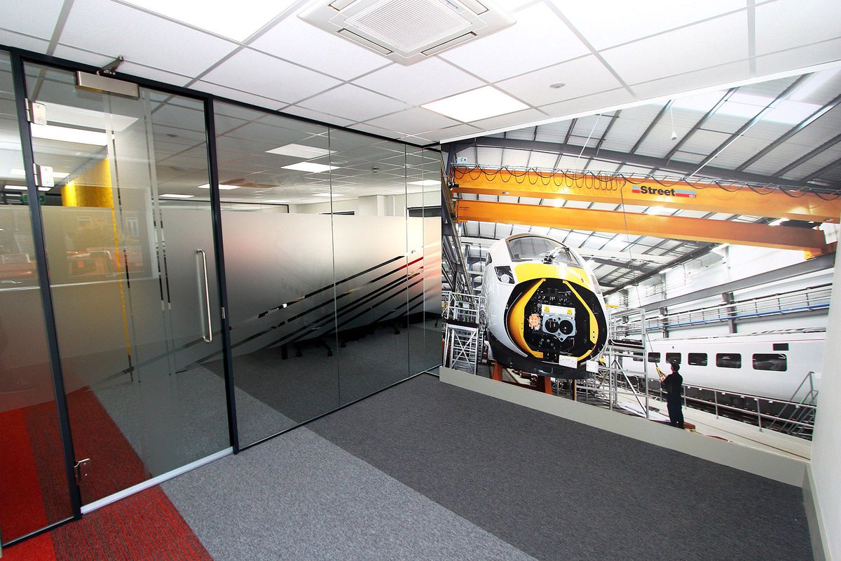 Street Crane tweet media