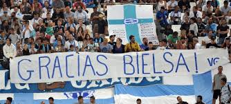 العظيم أريغو ساكي متحدثا عن مارسيلو بيلسا في2020:
"في رأيي، فهم الناس قبل ما كان سيحضره إلى لمارسيليا. للأسف، الكثير من الصحفيين انتهازيين من أجل بيع ثلاث نسخ صحف إضافية. [بالنسبة لهم] إذا فاز المدرب، فهو بالضرورة جيد. أنا لست كذلك. حسنًا. هذه ليست الطريقة التي تشتغل بها الأشياء"