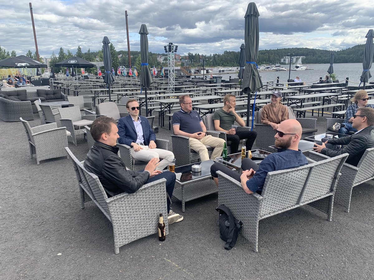 keisarijokinen's tweet photo. @Jpermanto_ Otettiin paremmaksi. 9 paikalla + 1 juniori kuvan ulkopuolella. JKL 1 - 0 Helsinki 🥱🥱🥱

@MikkoPunamaki , @TeeleRossi , @OssiManner , @JarreLeskinen , @KimmoIA, + Ixion ja Piri Discordista. https://t.co/VP6XfkQyoI