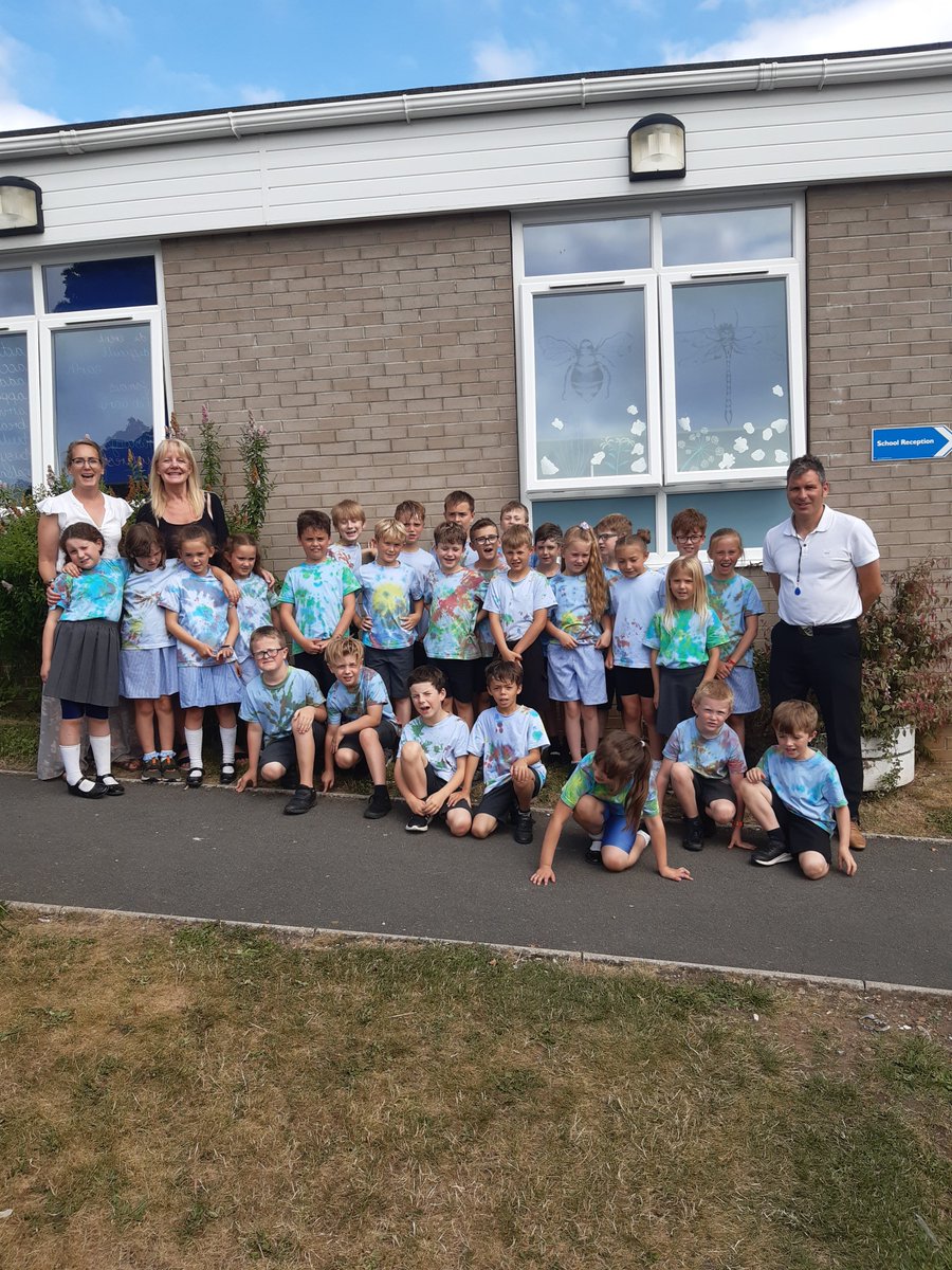 maple_yr3's tweet photo. Goodbye Maple Class - it has been a great year. Thank you for all the lovely cards, emails, letters and presents. Have a fun packed summer. From the Year 3 team. https://t.co/r1sjSbnhvT