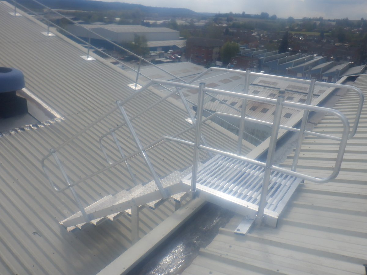 PracticalRoofCo's tweet image. Complete upgrade of the roof level H&amp;amp;S systems/equipment at a site in Leominster completed this month. Installed safety wires, guardrails, Katt ladders, bespoke steps, skylight guards etc. Creating a safe route across the site at height. #roofing #construction #healthandsafety