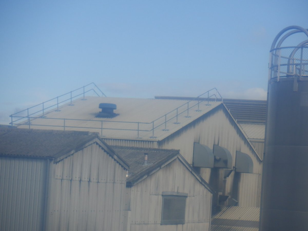 PracticalRoofCo's tweet image. Complete upgrade of the roof level H&amp;amp;S systems/equipment at a site in Leominster completed this month. Installed safety wires, guardrails, Katt ladders, bespoke steps, skylight guards etc. Creating a safe route across the site at height. #roofing #construction #healthandsafety