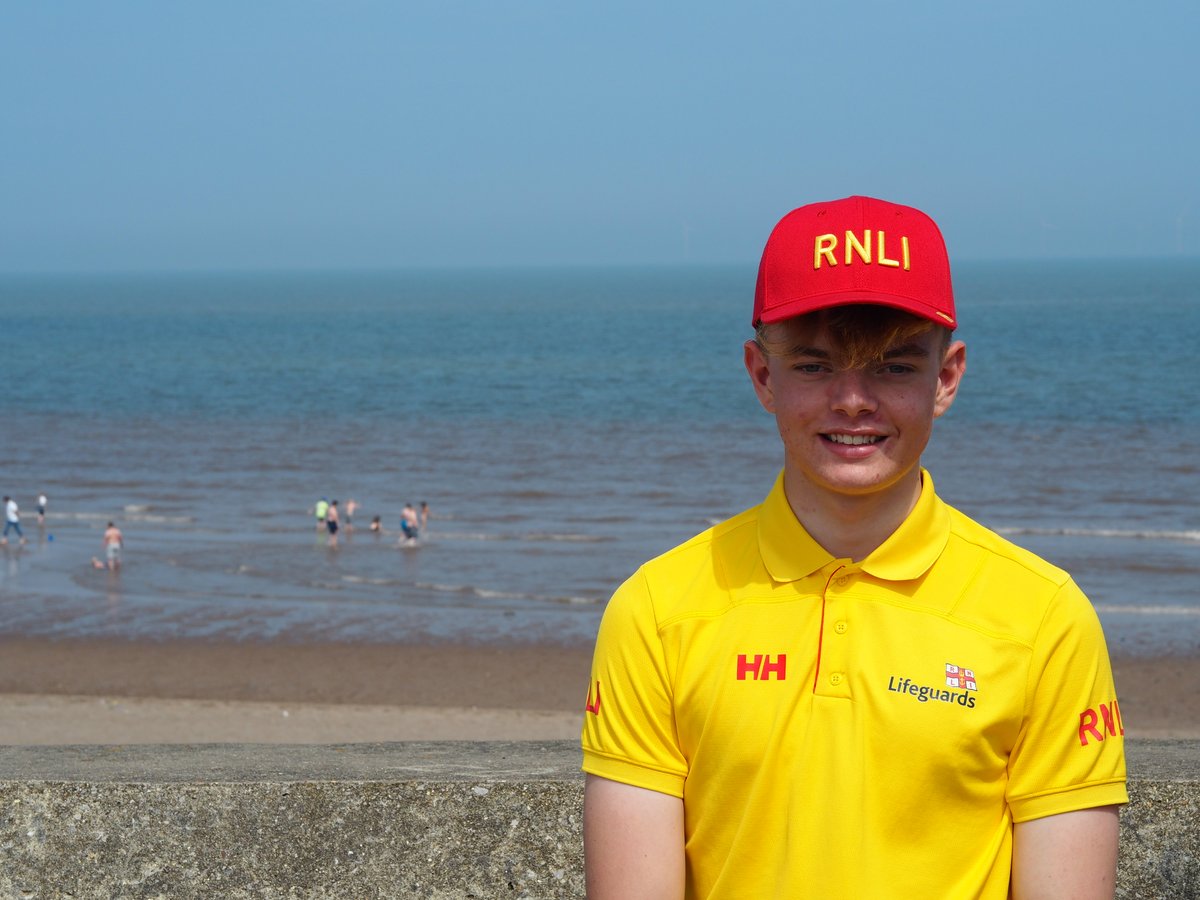 RNLI lifeguard Arthur Jackson helped a young bodyboarder after he was swept out to sea towards a rocky structure in #Mablethorpe.

lincolnshireworld.com/news/mablethor…