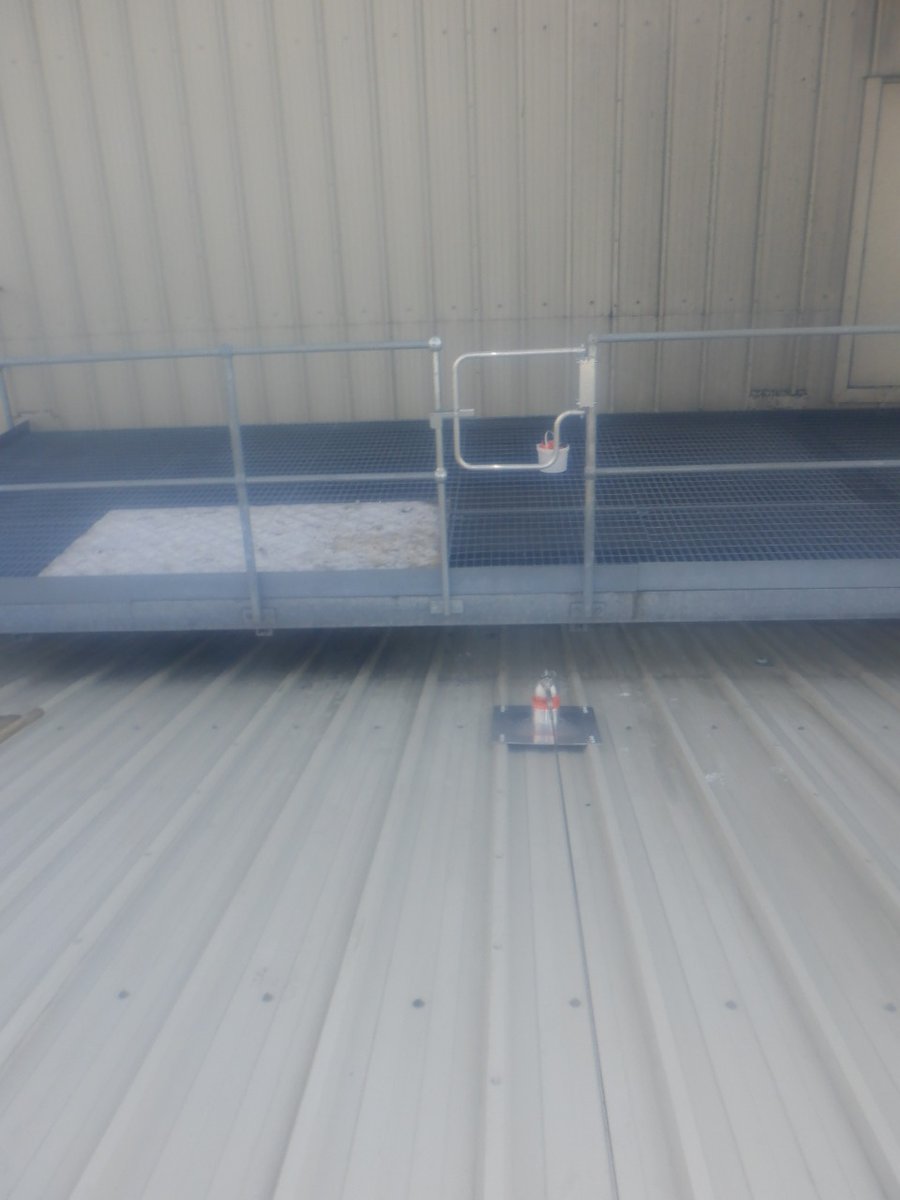 PracticalRoofCo's tweet image. More photos of our completed roof level H&amp;amp;S project in Leominster, bespoke steps and details. #roofing #construction #healthandsafety