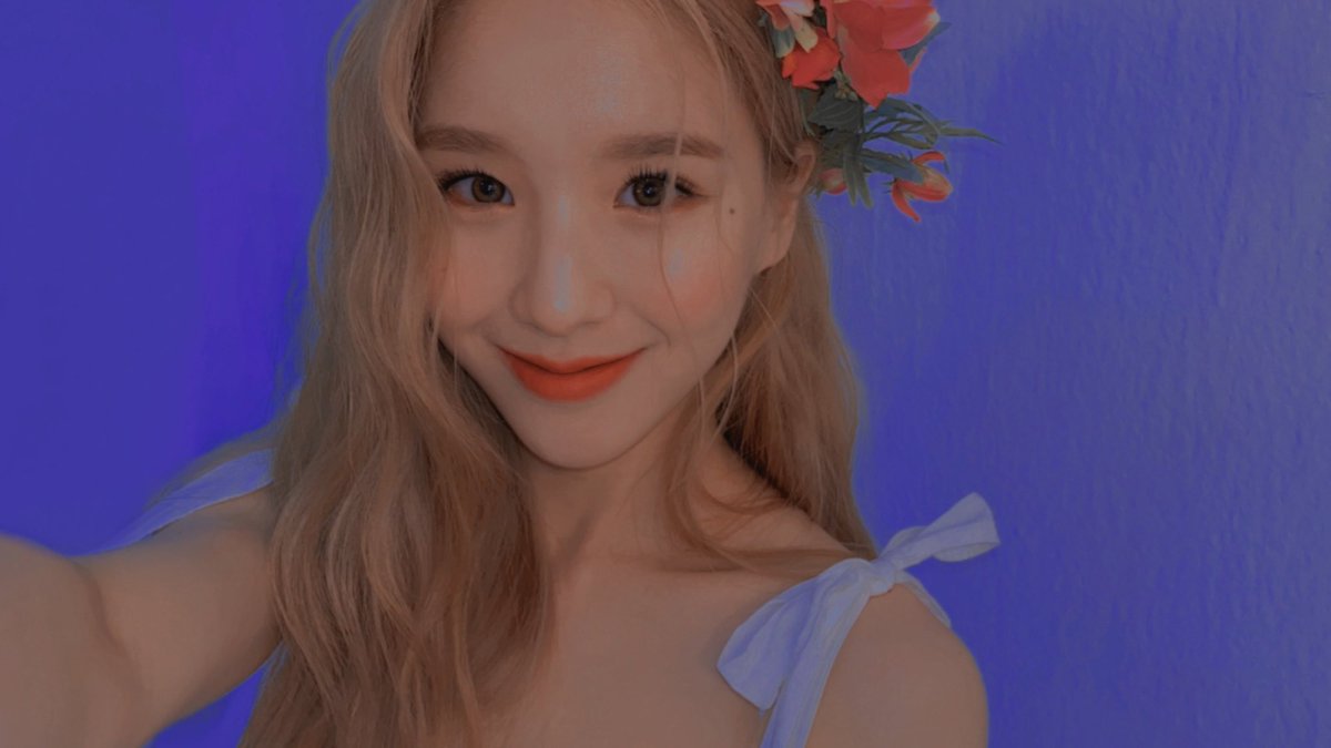 🐰🦋 (@heewonthinks) on Twitter photo 