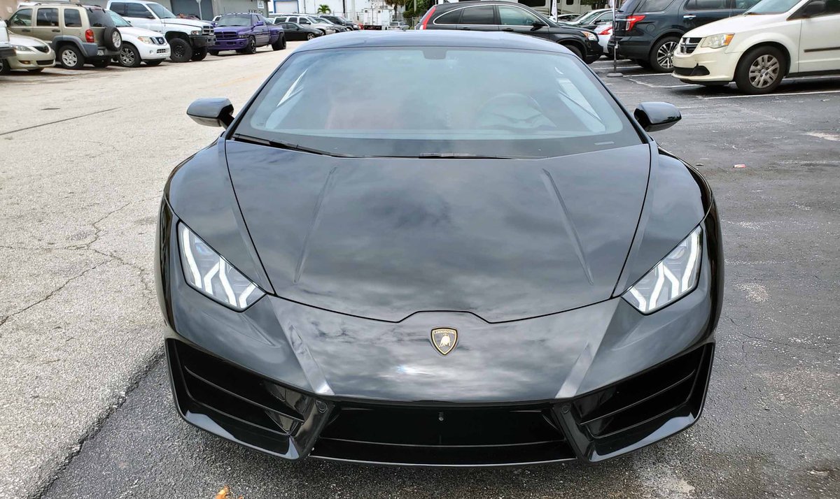 leaseitfromLLP's tweet photo. Another Huracan Delivered 🚚📦

#lamborghini #lambo #lambohuracan #lamborghinihuracan #delivery #car #carsofig #carsoftwitter #exoticcars #cool #whip #cars #luxury #lease #llp #dope #cars https://t.co/7hGFag0u7l