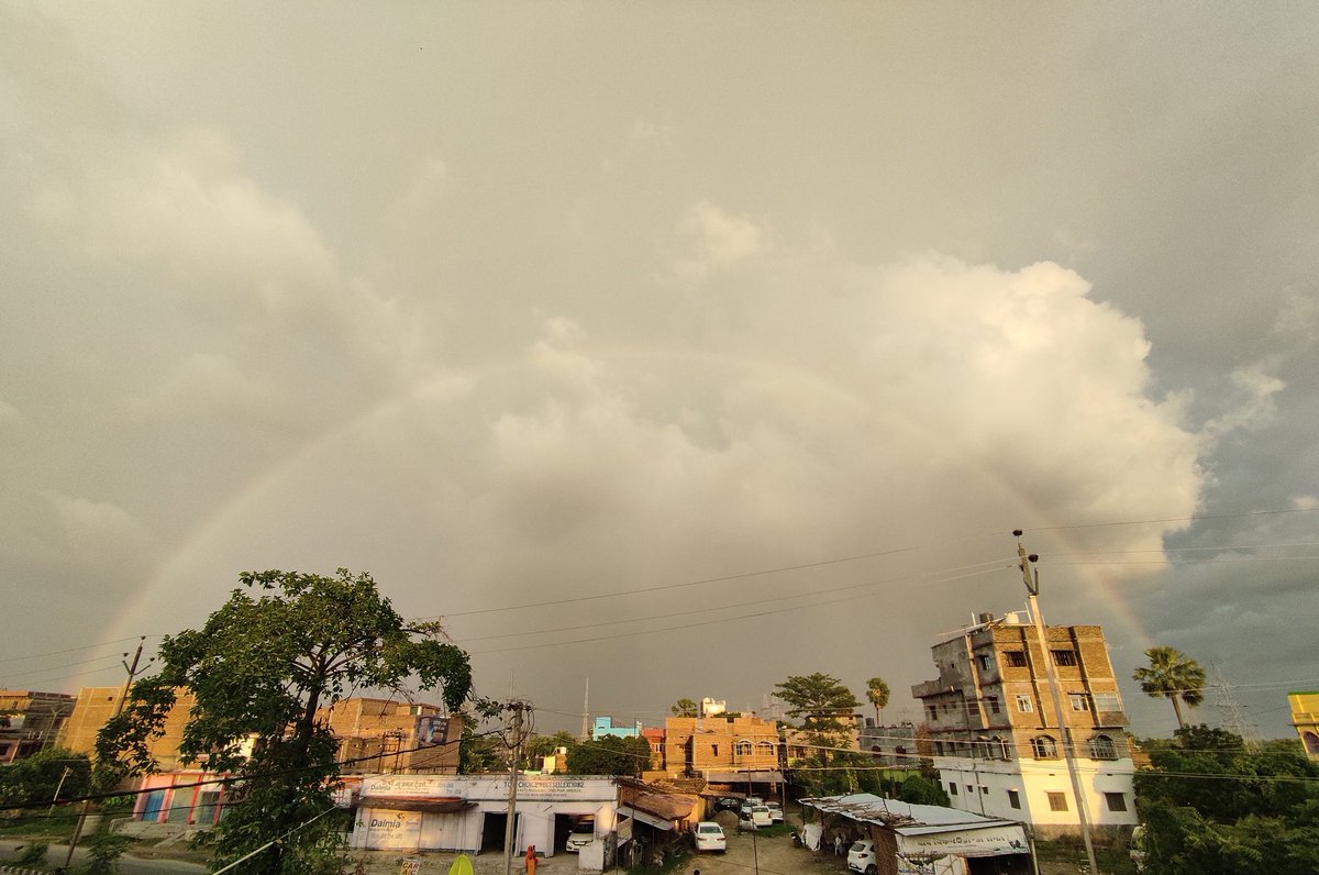 OnlyUjjawal's tweet photo. तुम बादल सी बरस जाना मुझ पर🌧️
मैं इन्द्रधनुष सा तुम पर छा जाऊँगा.. 🌈
C.C. - @onlybhanu https://t.co/qH4ahC5fSD