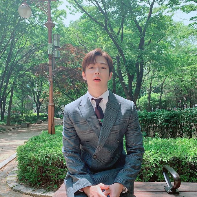 uareroo's tweet photo. 상햐가생일진심으로축하축하
#HAPPYDAWONDAY 
늘열심히하고포기하고싶지않고
#갓기_다원_생일왔어욥
널끝까지응원하고사랑할게요
@SF9official https://t.co/2EUoI3kNlM
