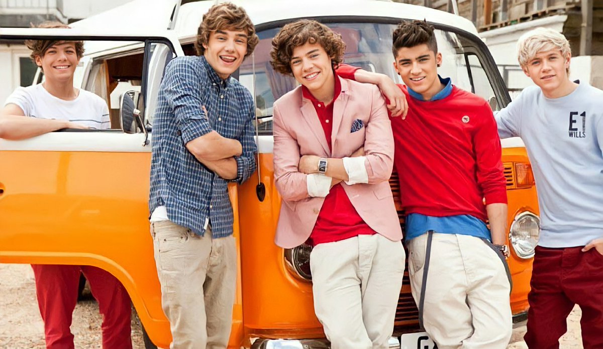 lirrycomfortbot's tweet image. #Happy11YearsOneDirection ❤️