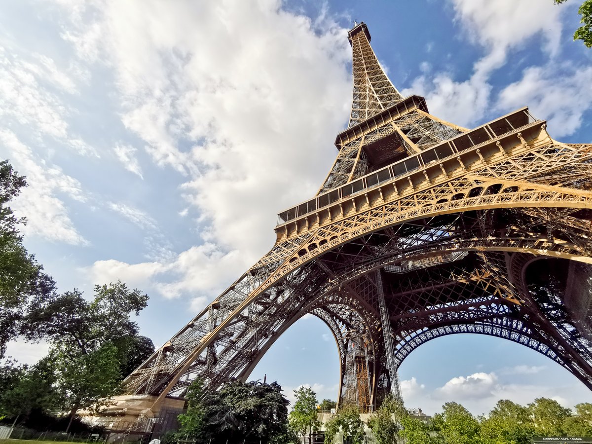 LaTourEiffel's tweet image. 🇫🇷 Panoramas, découverte de mon histoire, parcours enfants, balade dans mes jardins... de nombreuses activités vous attendent lors de votre visite ! Je vous accueille tous les jours de 9h30 à 22h30.
👉toureiffel.paris #tourEiffel