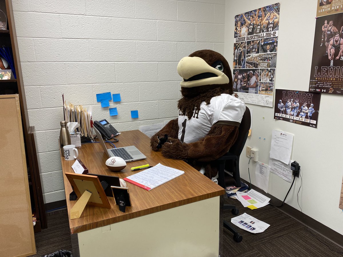 LehighAthEvents's tweet photo. Look who it is!! Clutch stopped by the #StablerArena offices today to get some work done. Submitting work orders on this #FacilityFriday to keep our facilities neat and clean! https://t.co/gQZZkde856