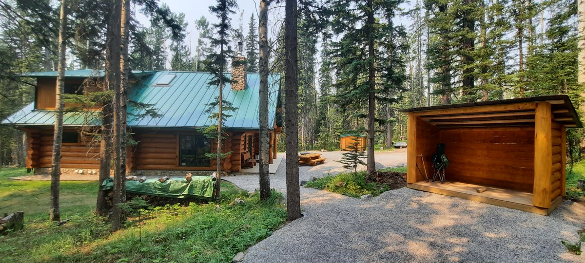 An addition and a refinish to one of our long time clients' cabins in Nordegg.  The wood shed in the forefront is a new build.  We did a refinish on the cabin in Sansin Classic Natural and the picnic table was a gift.  Thanks MA for your continued support over the years!#loghome