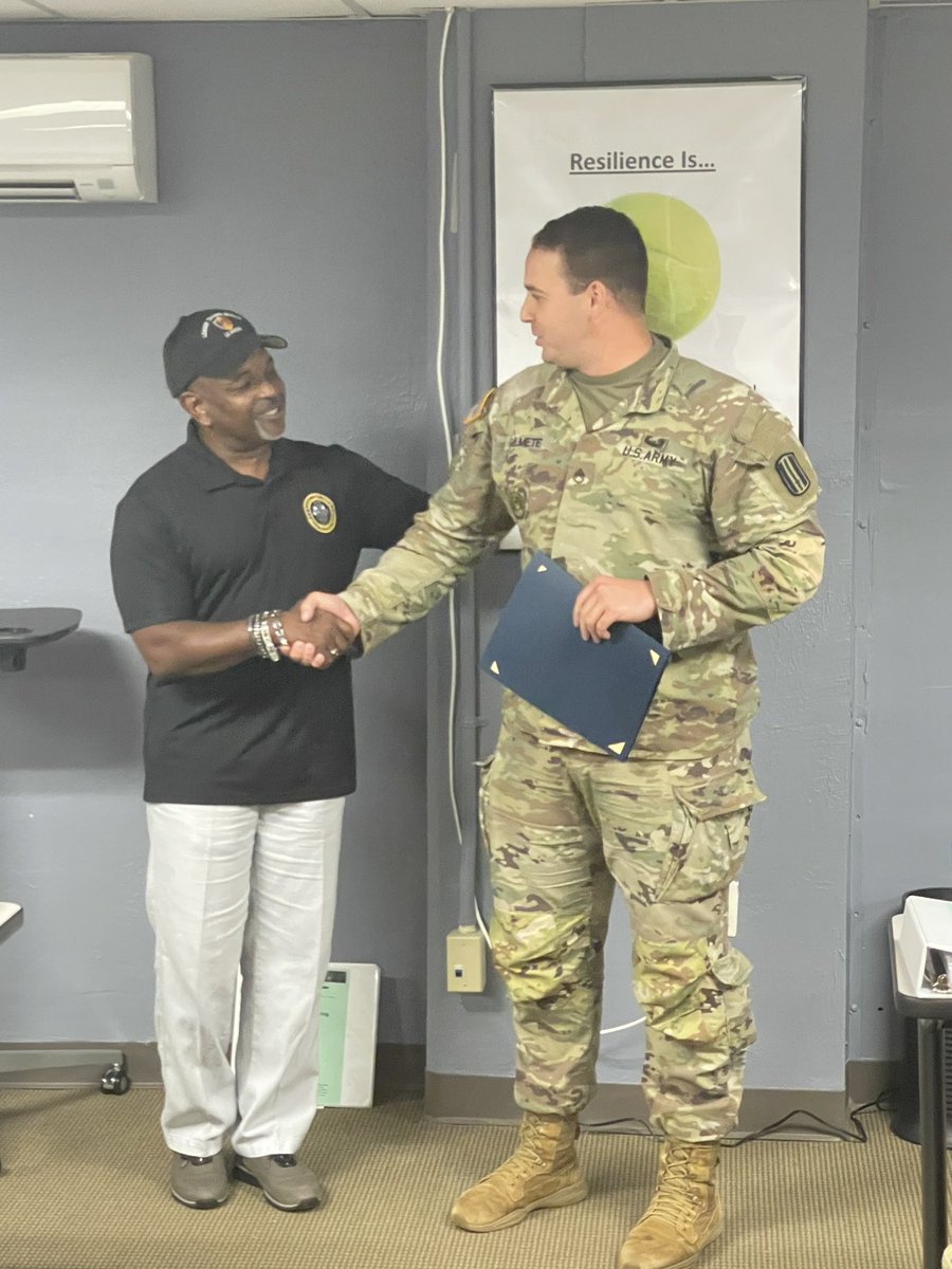 Our course director, Mr. Williams, recognizing SSG Gilmete for achieving the highest score on the exam for class 017-21!