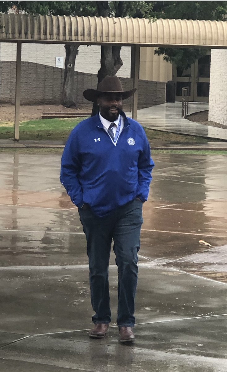 Giddy up Birthday Boy!! 🎂<a href="/CHSWolvesAZ/">Chandler High School</a> <a href="/Educator_Frnkln/">Michael L Franklin</a> <a href="/CHSscruffy1914/">Scruffy the Wolf</a> <a href="/SOC_CHSWOLVES/">Chandler HS Athletics</a>