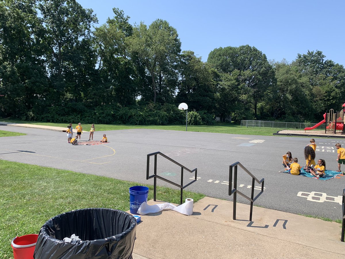 It’s the perfect day for some #campinvention WET GAMES! <a href="/BASDclearview/">BASD Clearview🐾</a> <a href="/BethlehemAreaSD/">BASD</a> #geniusesinwork