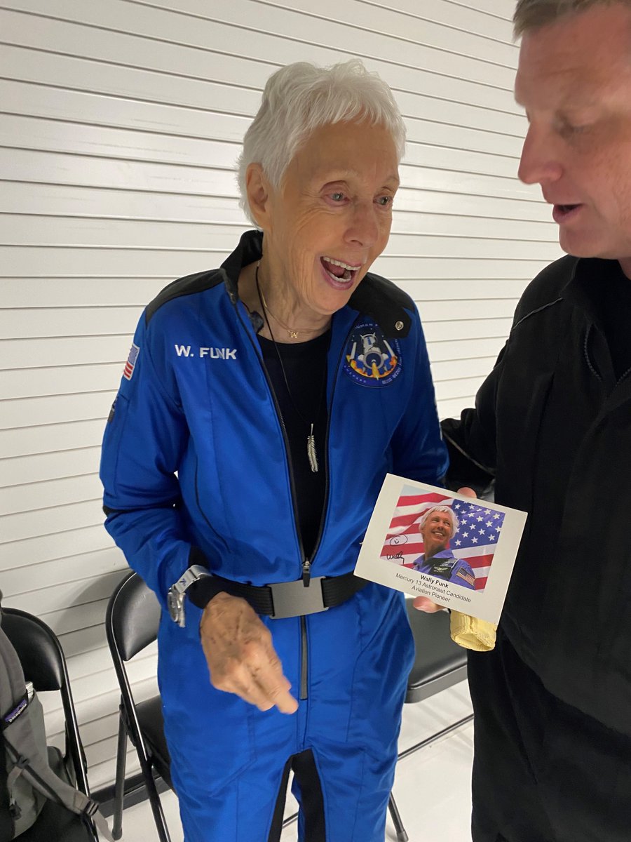 clubforfuture's tweet photo. When aviation pioneer Wally Funk became the oldest person to go to space on Tuesday, she made sure to bring along her #EarthNeedsSpace postcard! Congratulations to Wally and the team at @blueorigin for this historic achievement. #FlyWallyFly #NSFirstHumanFlight https://t.co/uP0NxeU9X7
