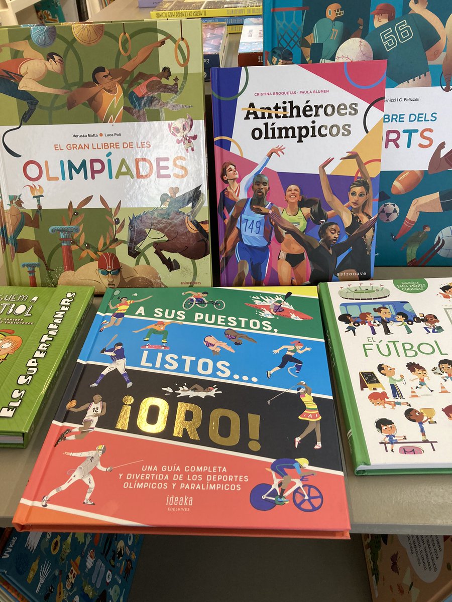 pati@patidellibres.com tweet media