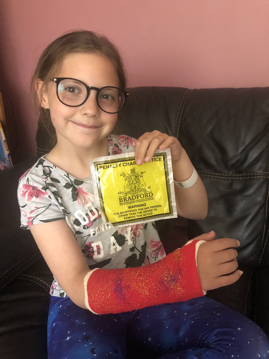 hip2trek_emma's tweet photo. Starting the school holidays with a pot and a parking ticket, yay! 🙈 #schoolholidays #wristgate https://t.co/nqwFBRZZhD