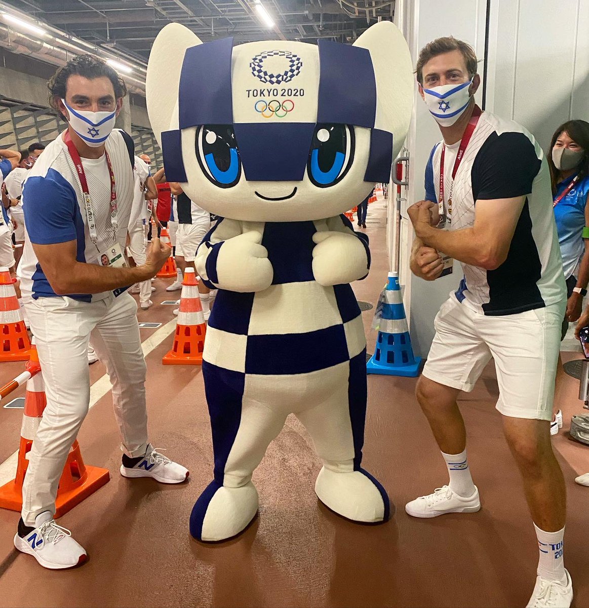 Jon Moscot tweet media